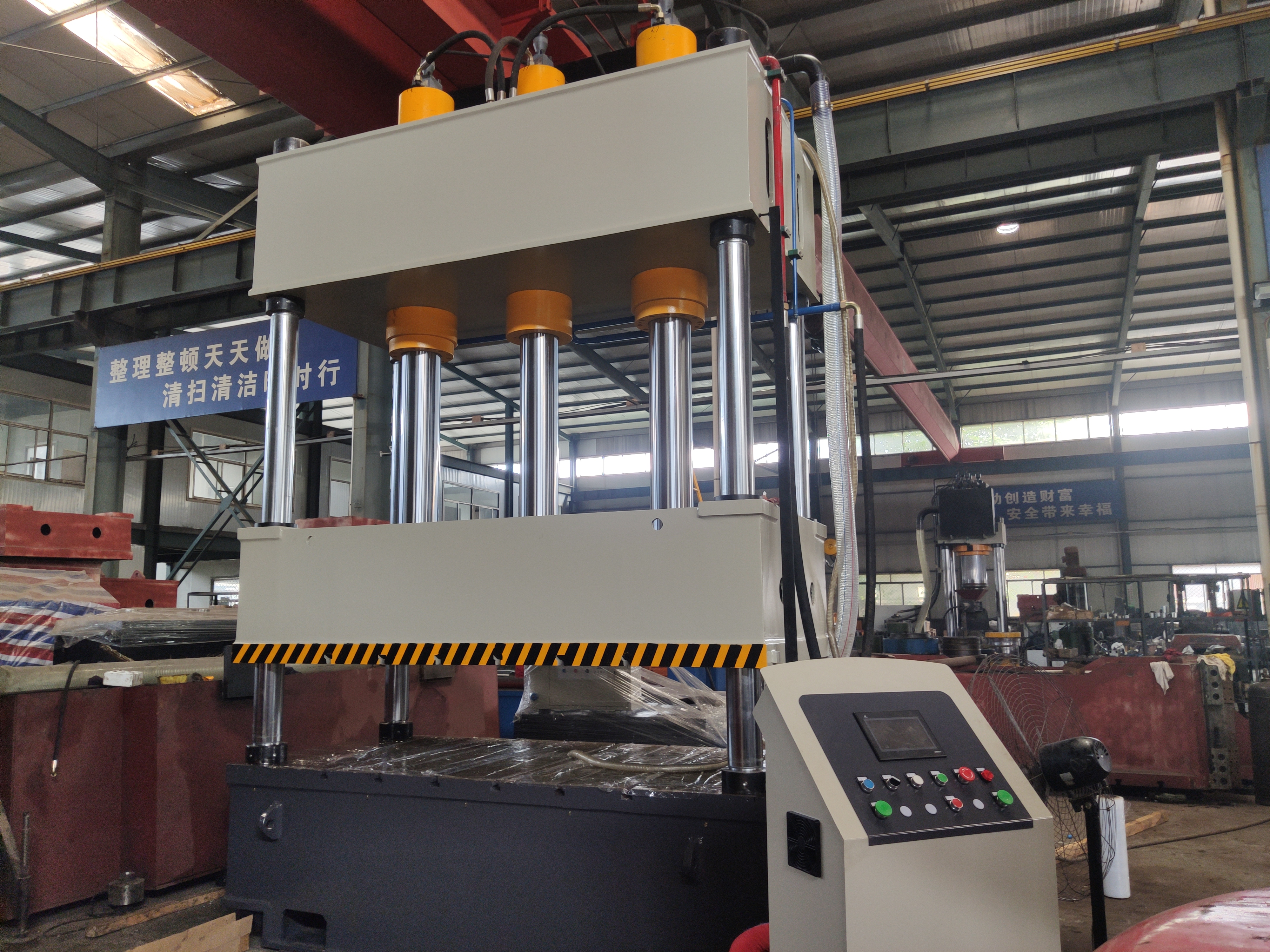 <a href=http://m.gzbtf.cn/news_article?news_id=156>天津液壓設(shè)備</a>